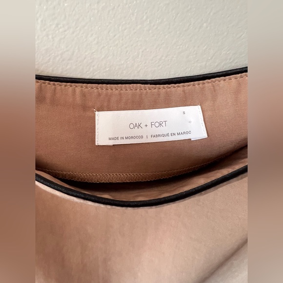 Oak and fort worn once!!! - Picture 2 of 4